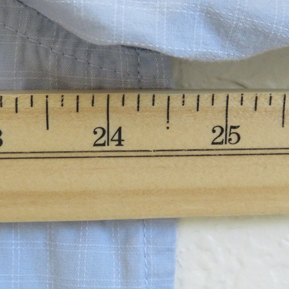 Old Navy* Men's Short Sleeve Button Down Curved Hem Checkered Shirt~ Size Large - Picture 7 of 11